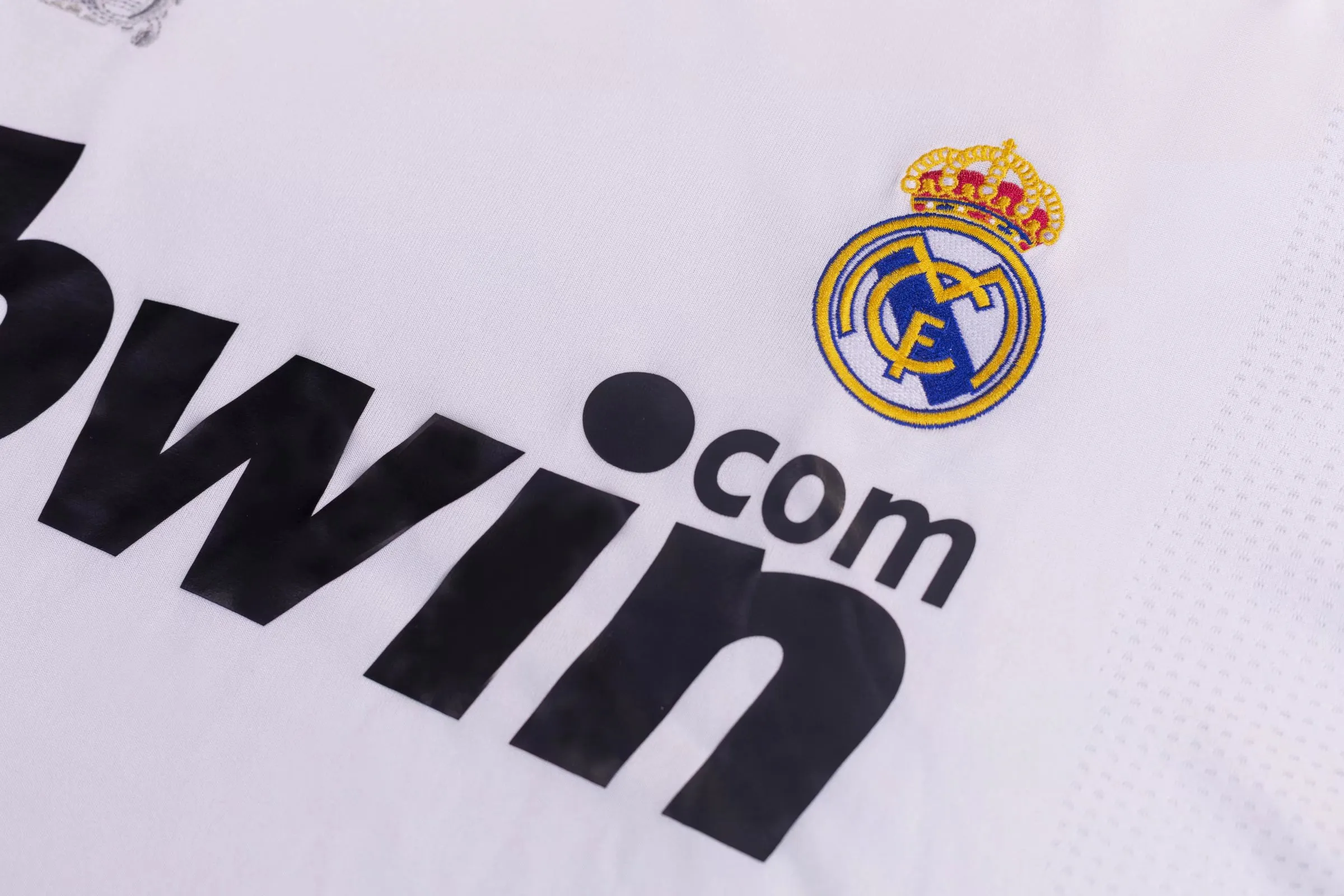 2009/10 Real Madrid Retro Home Long Sleeve Jersey