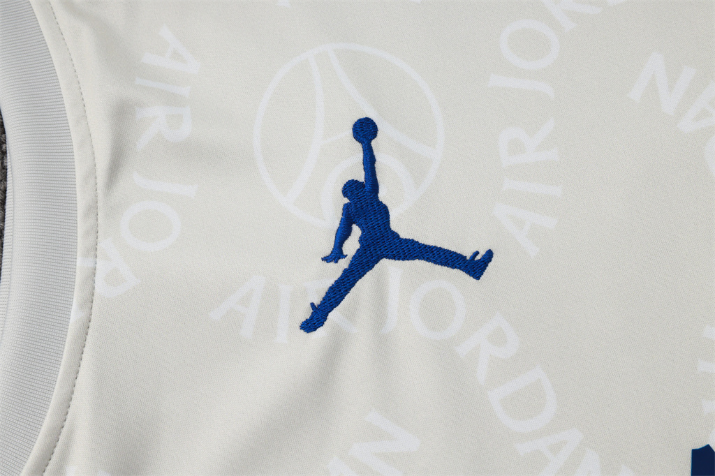 Paris Saint Germain Training Jersey 24/25