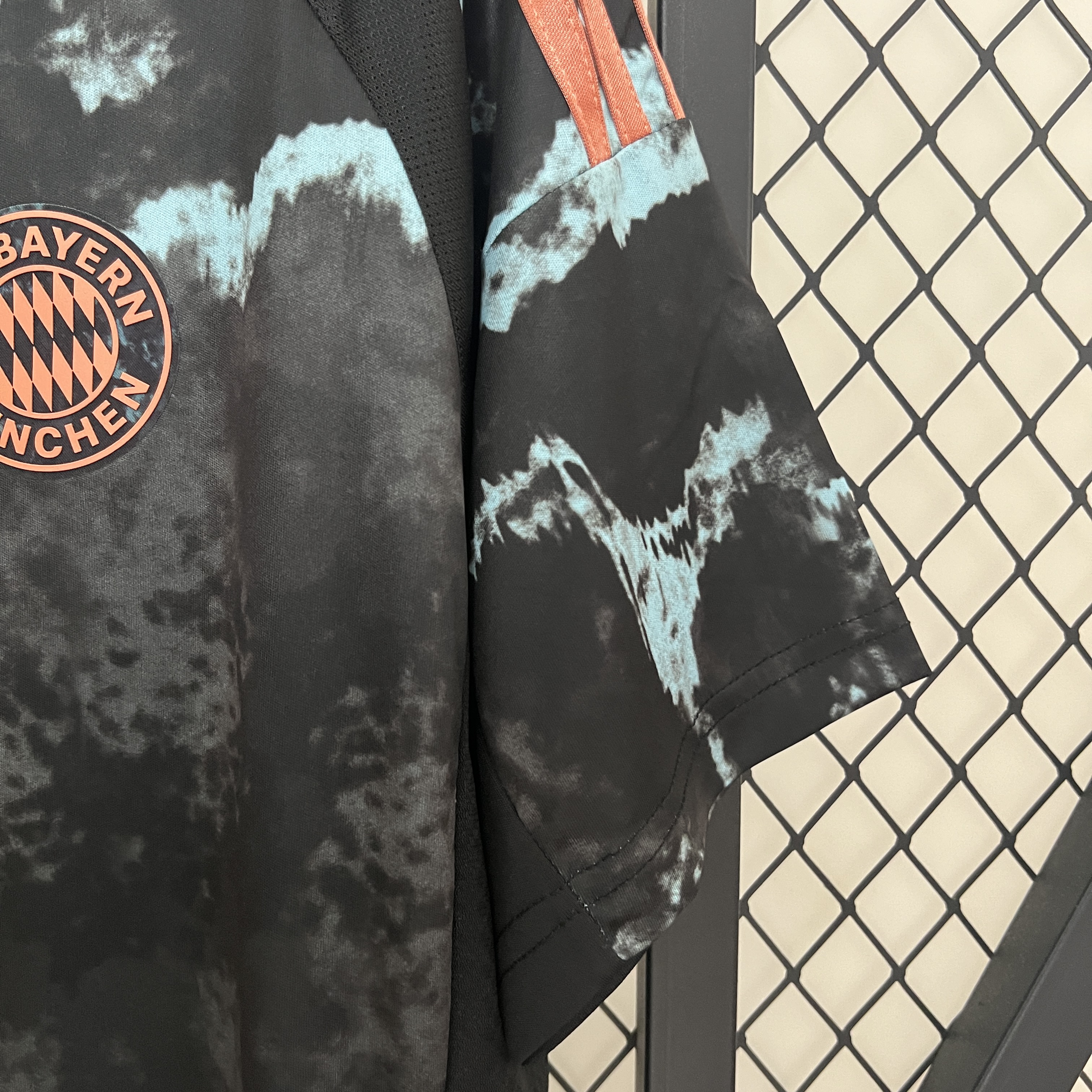 Bayern Munich Away Man Jersey 24/25