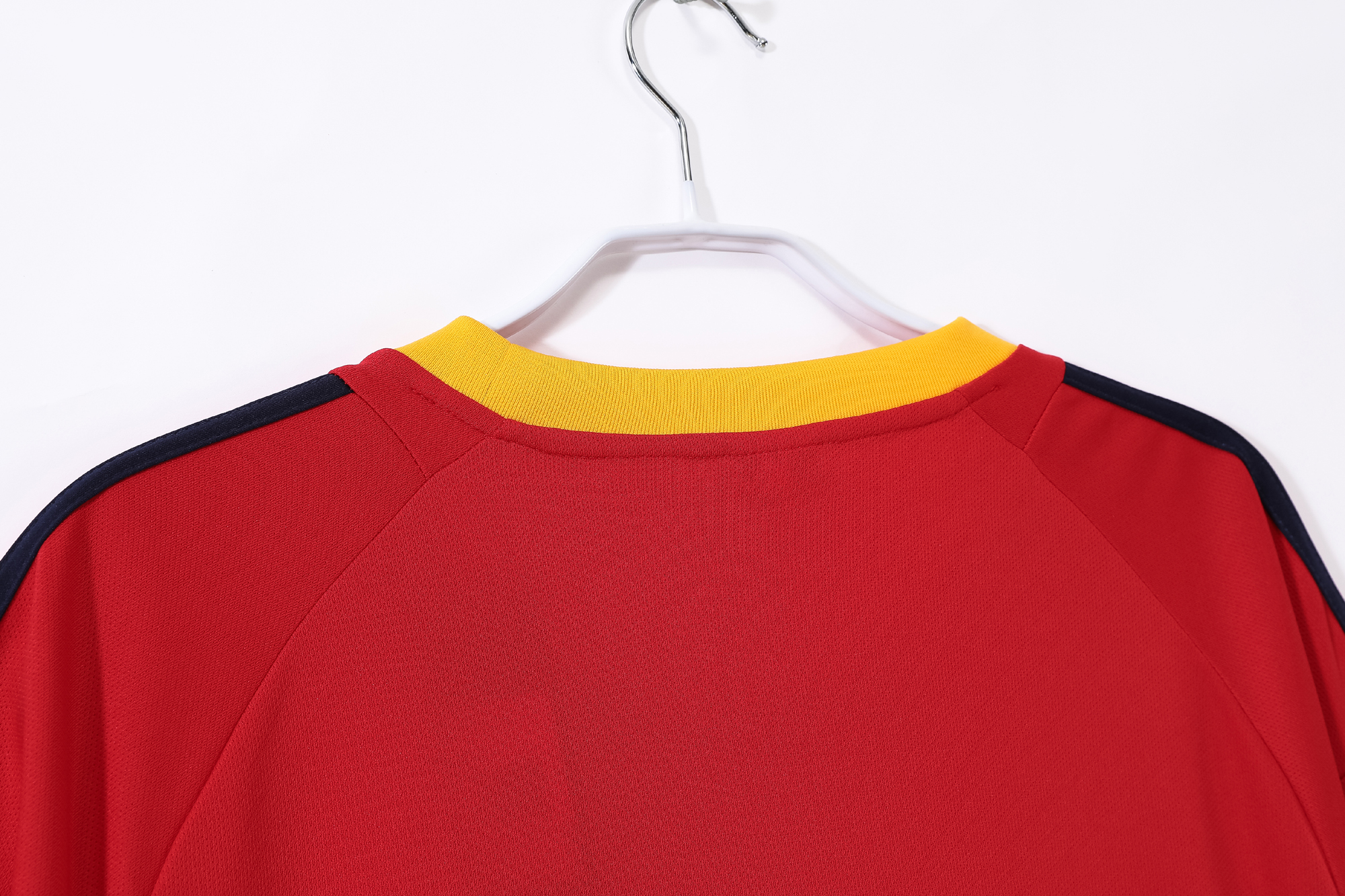 Spain Home Retro Jersey 2002/04