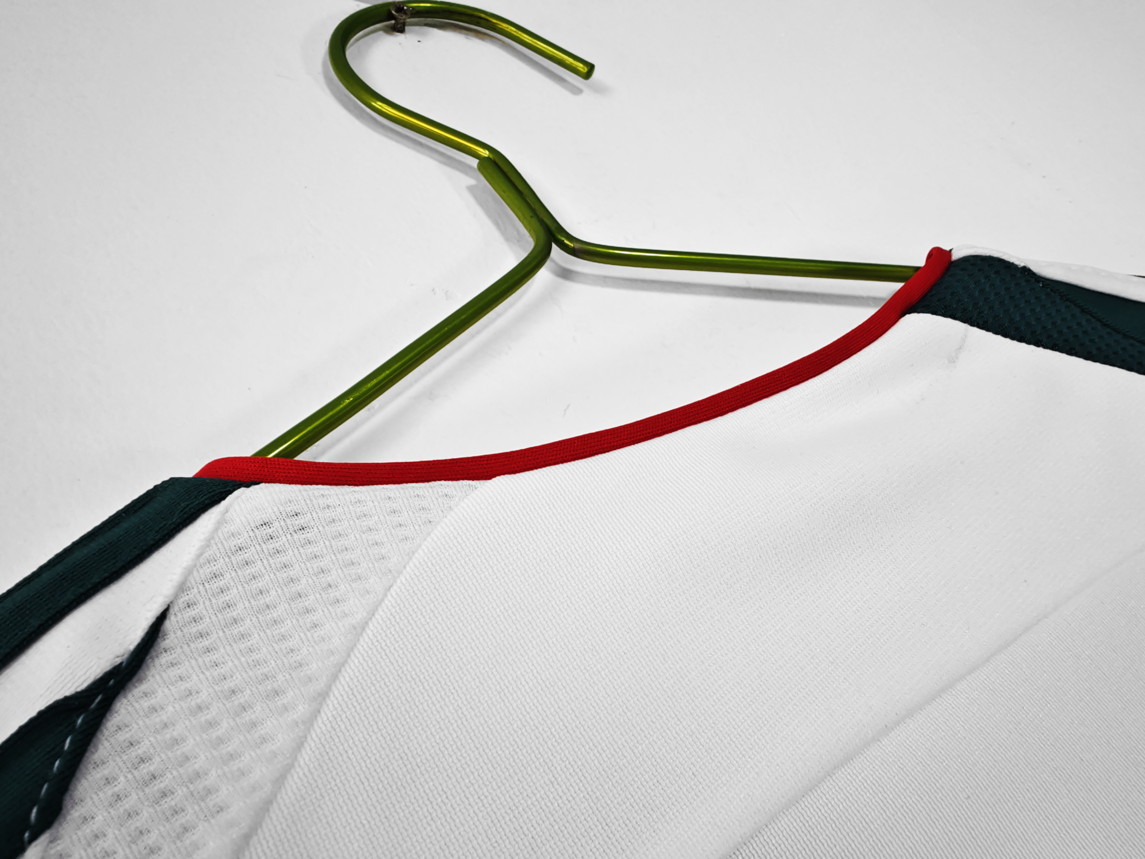 Liverpool Away Retro Jersey 2006/08