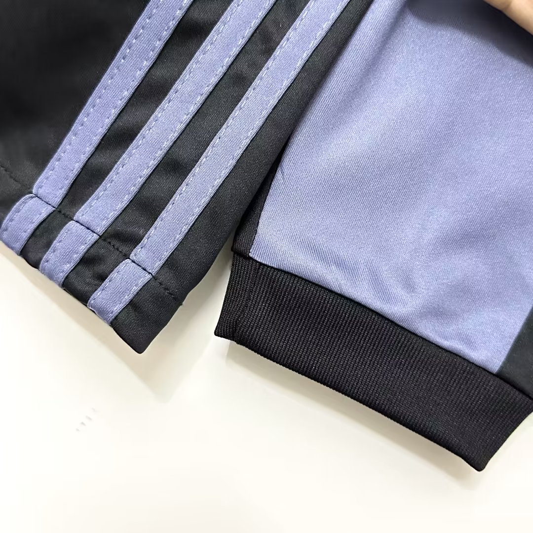 Real Madrid Third Long Sleeve Retro Jersey 2016/17