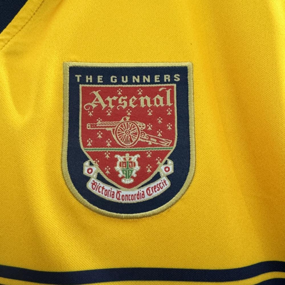 Arsenal Retro  Away Football Shirt 1997-1999