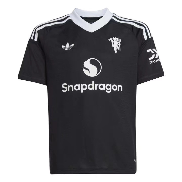 Manchester United Third Goalkeeper Jersey 2024-25