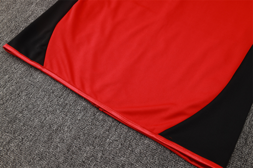 Manchester United Kids Training Suit 24/25