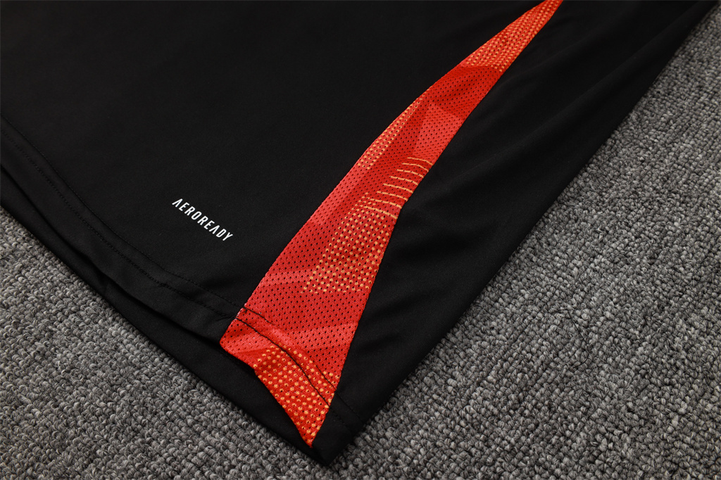 Internacional  Training Short sleeve Suit 24/25