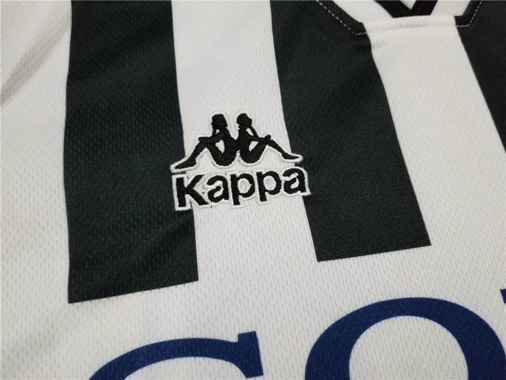 1996-97  Juventus Retro Jersey Home