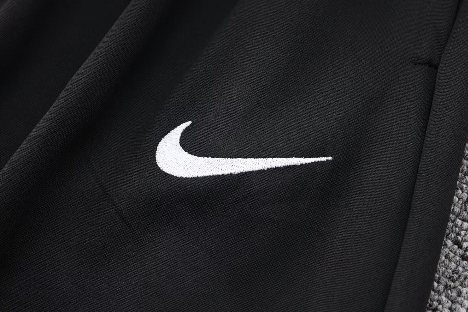 Liverpool Training Jersey Suit 24/25