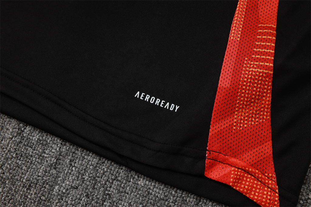 Internacional  Training Short sleeve Jersey 24/25