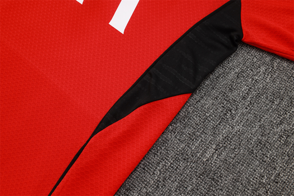 Liverpool Training Short sleeve Suit 24/25