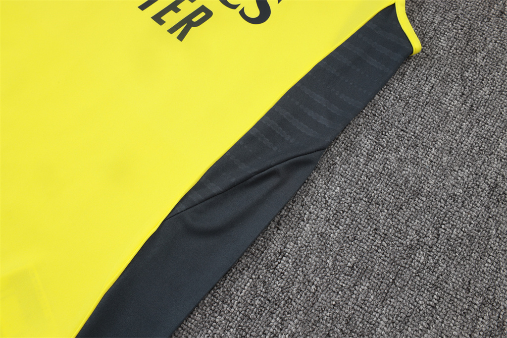 Real Madrid Training Jersey 25/26