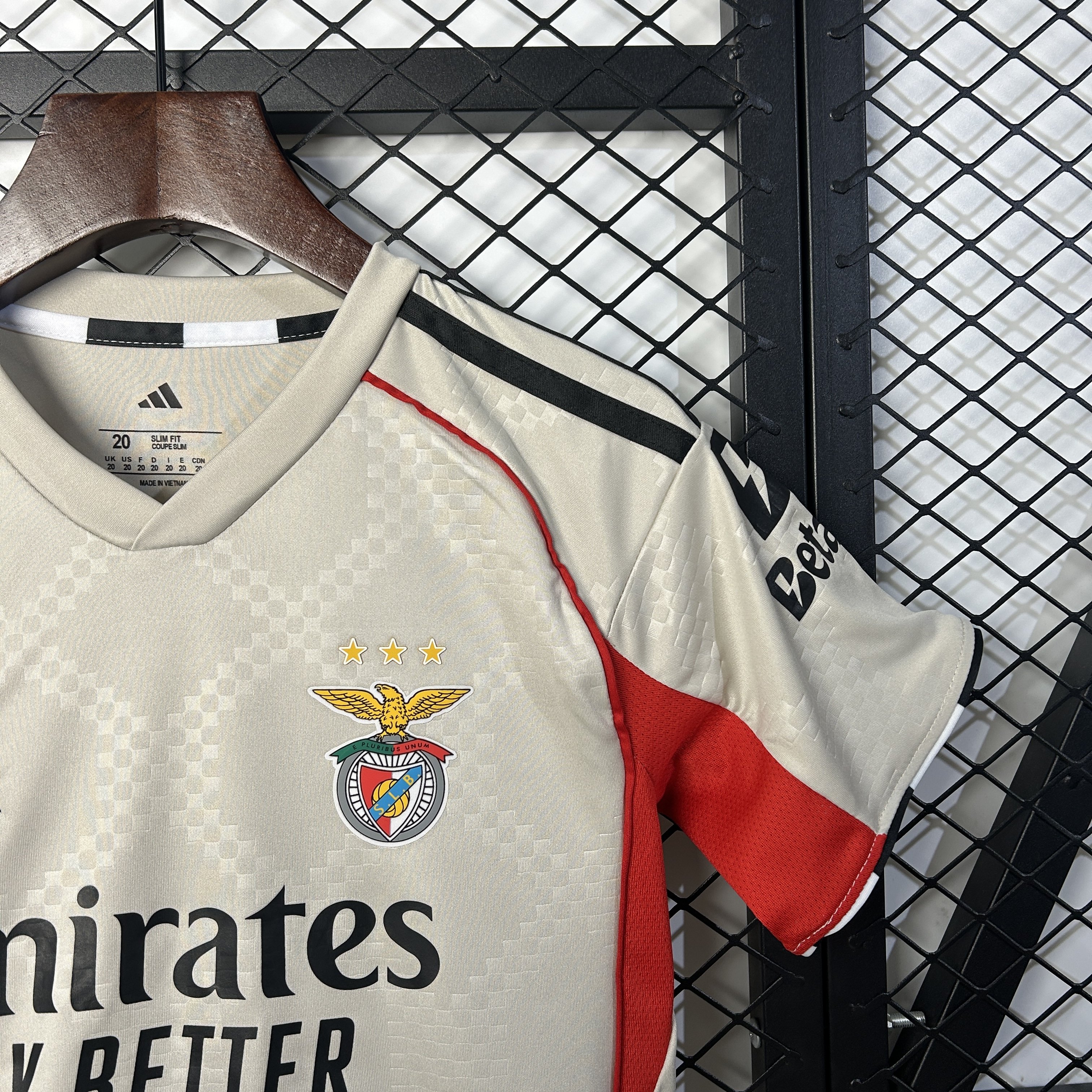 Benfica Beige Away Kids Suit 25/26
