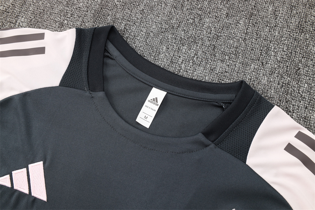 Real Madrid Training Short sleeve Suit 24/25