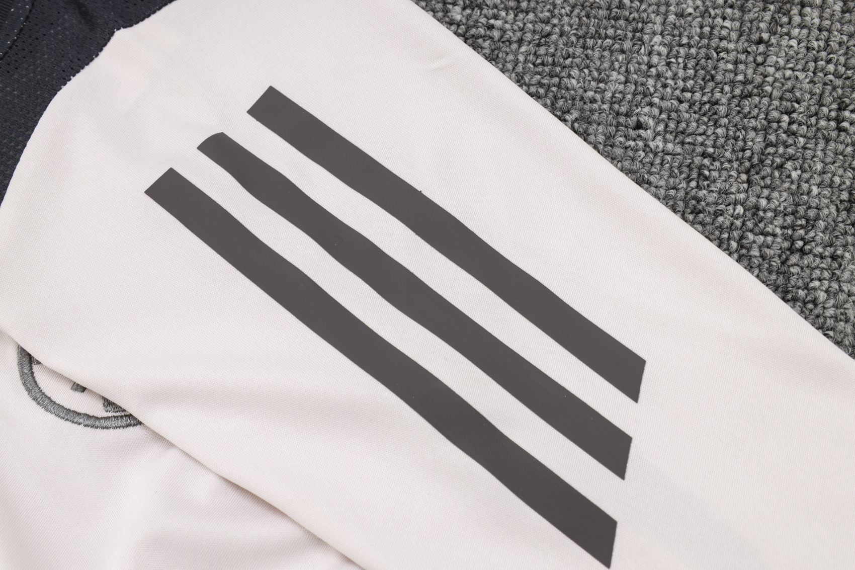 Real Madrid Training Short sleeve Jersey 24/25