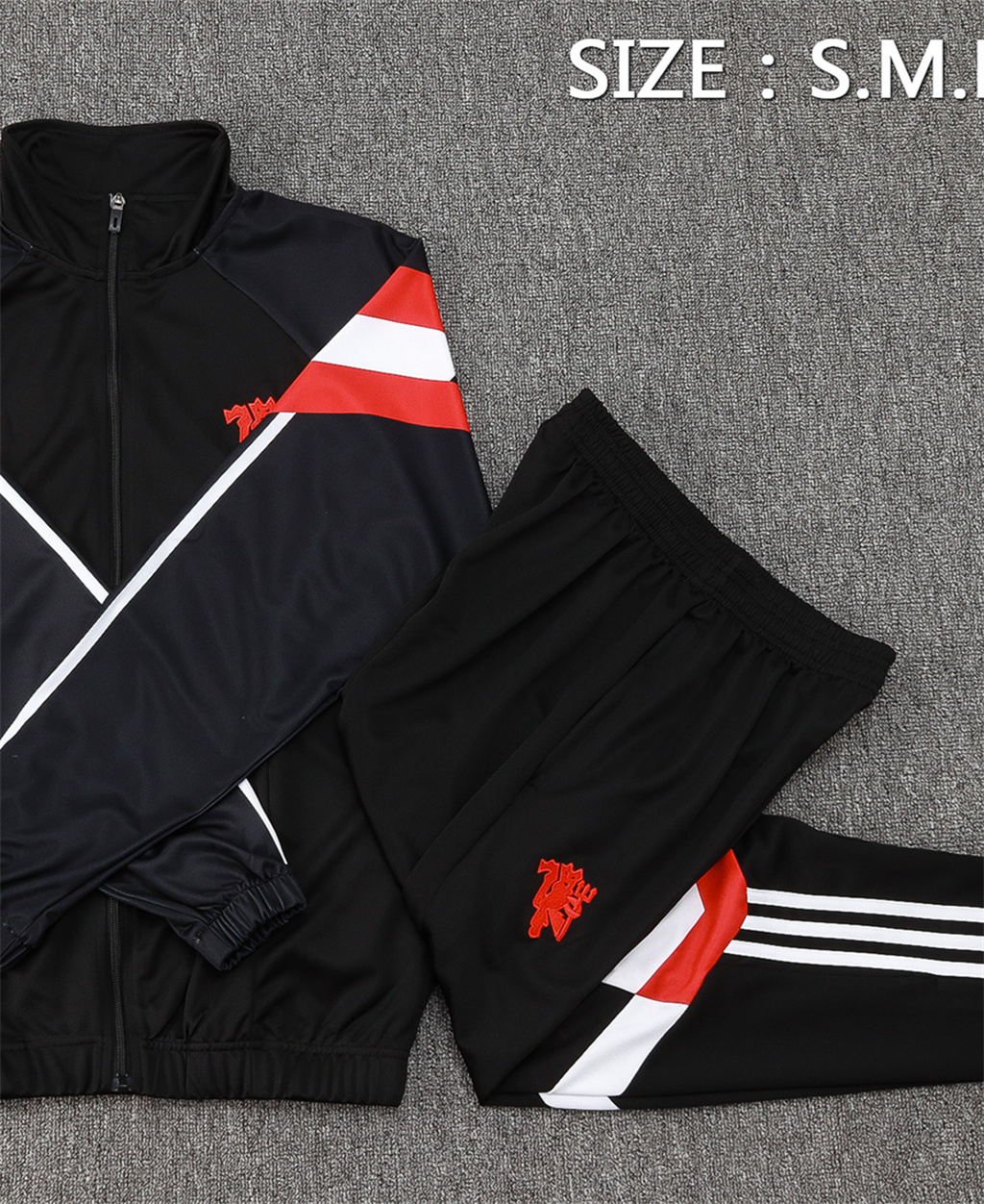 Manchester United Training Pants 24/25