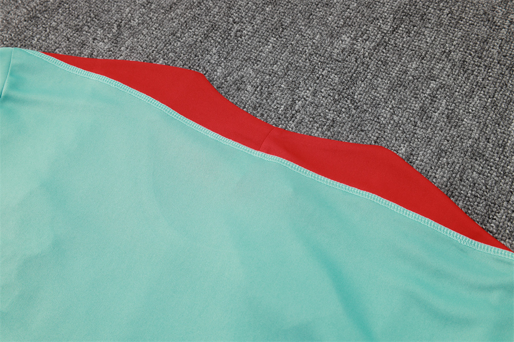 Liverpool Training Short sleeve Suit 24/25