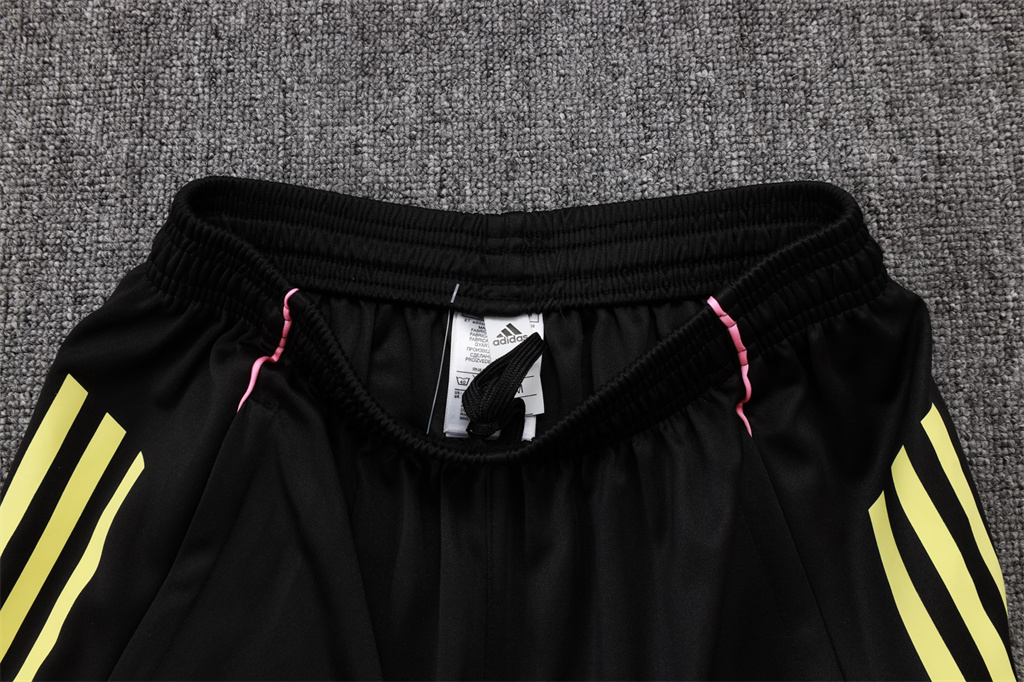 Juventus Training Jersey 25/26