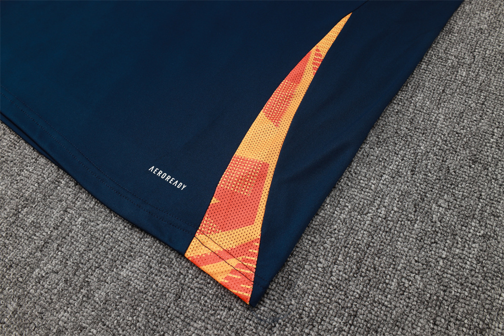 Juventus Training Short Sleeve Suit 24/25