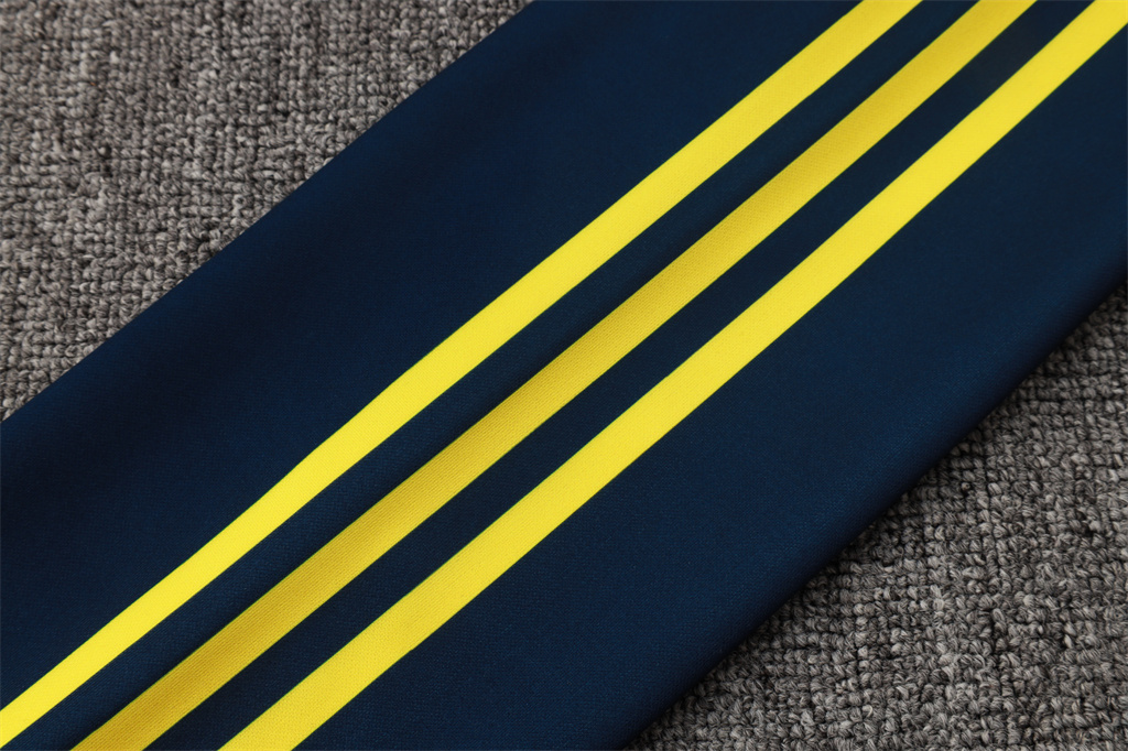 Juventus Kids Training Suit 24/25