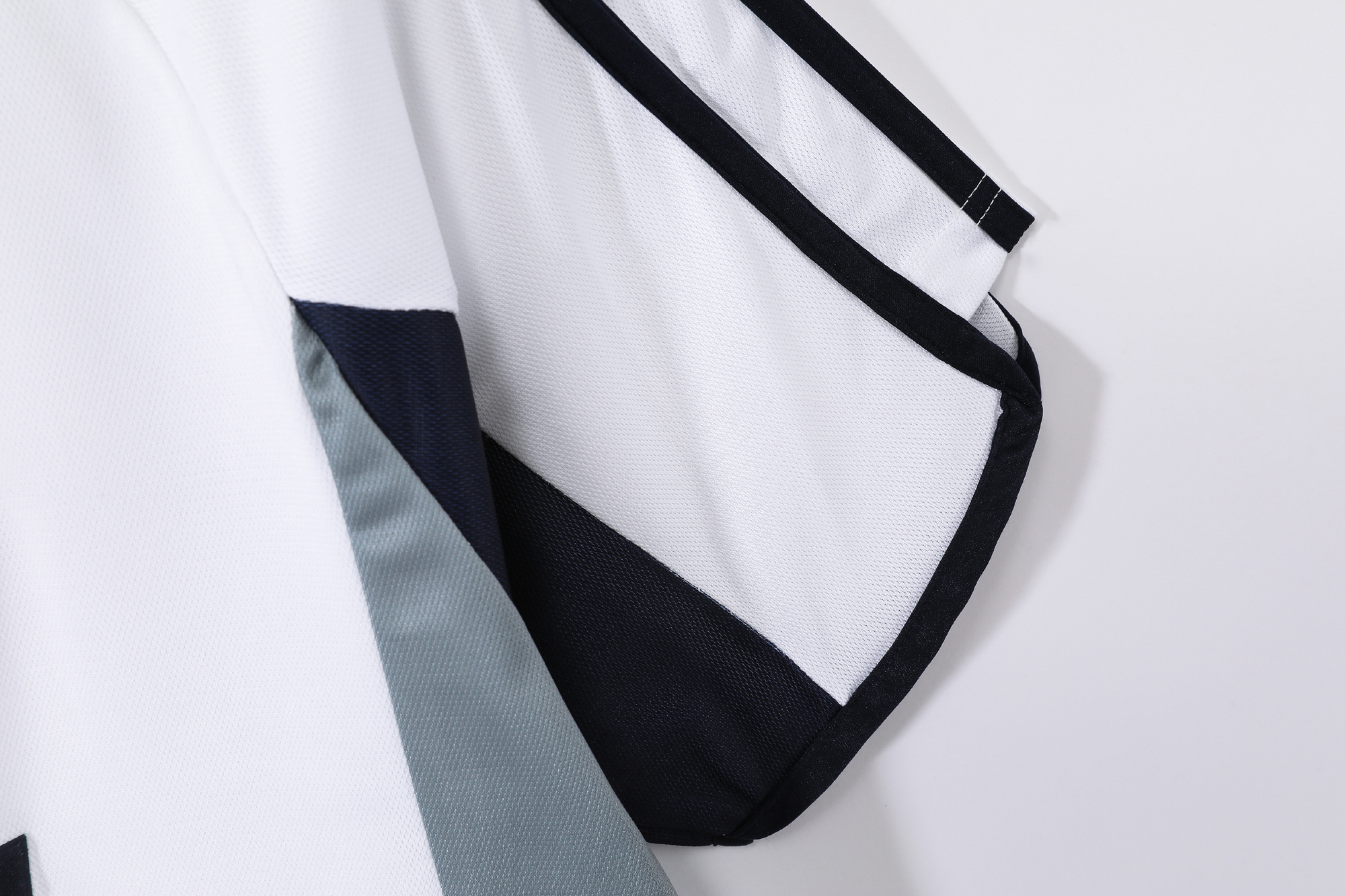 Real Madrid Home Retro Jersey 2000/01