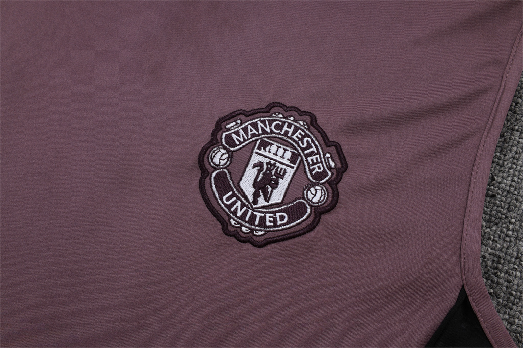 Manchester United Training Jersey 25/26