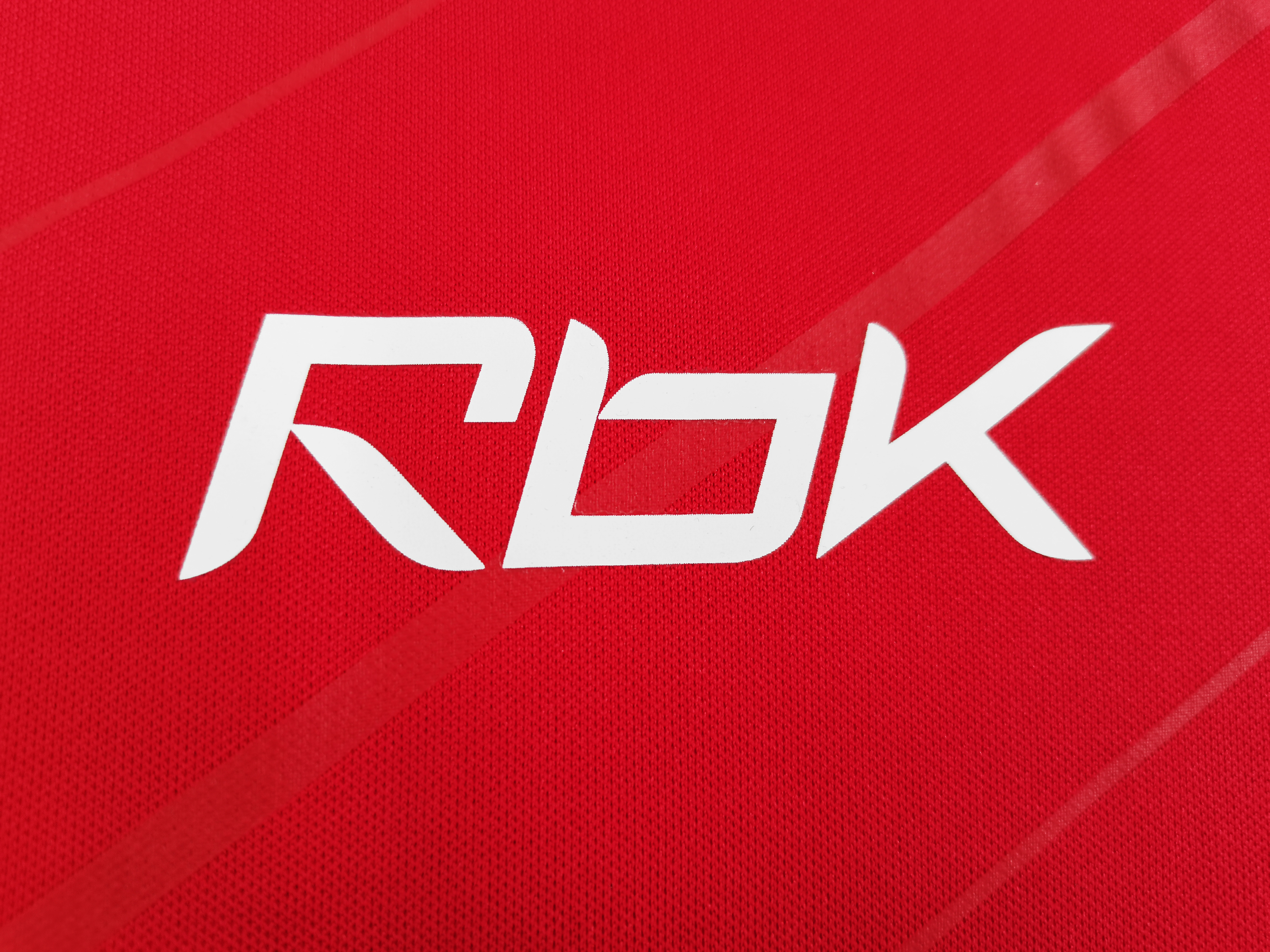 Liverpool Home Retro Jersey 05/06