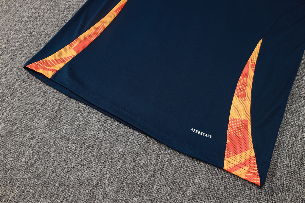 Juventus Training Short Sleeve Suit 24/25