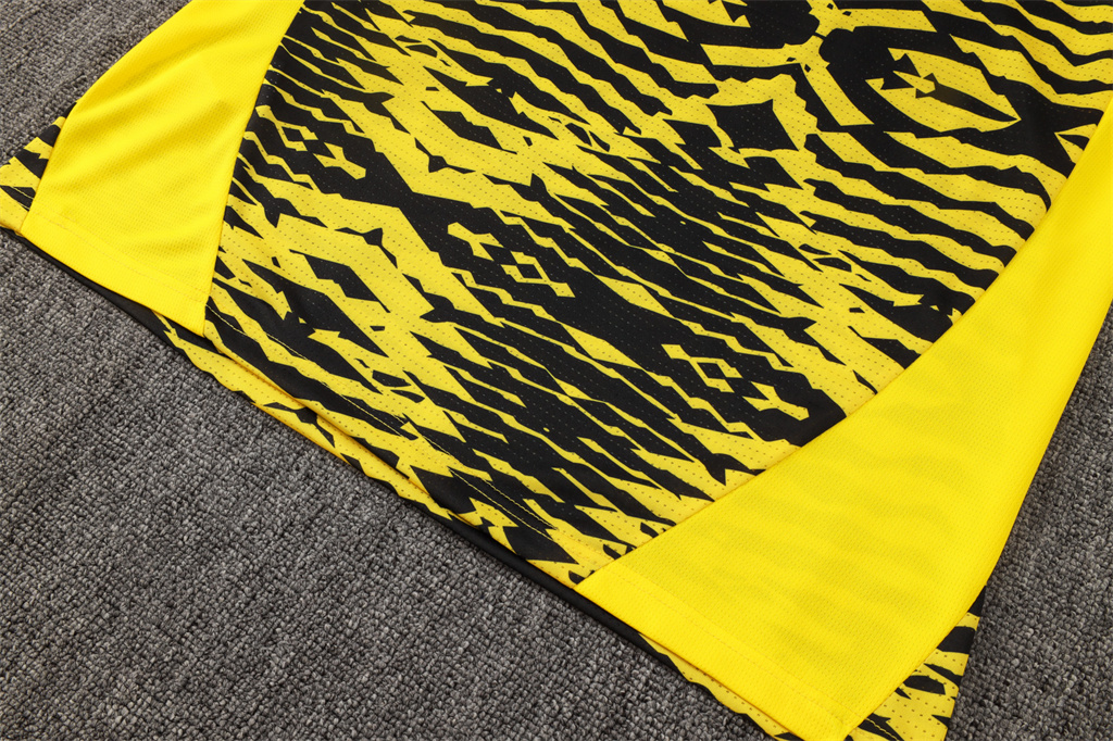 Borussia Dortmund Training Jersey 24/25