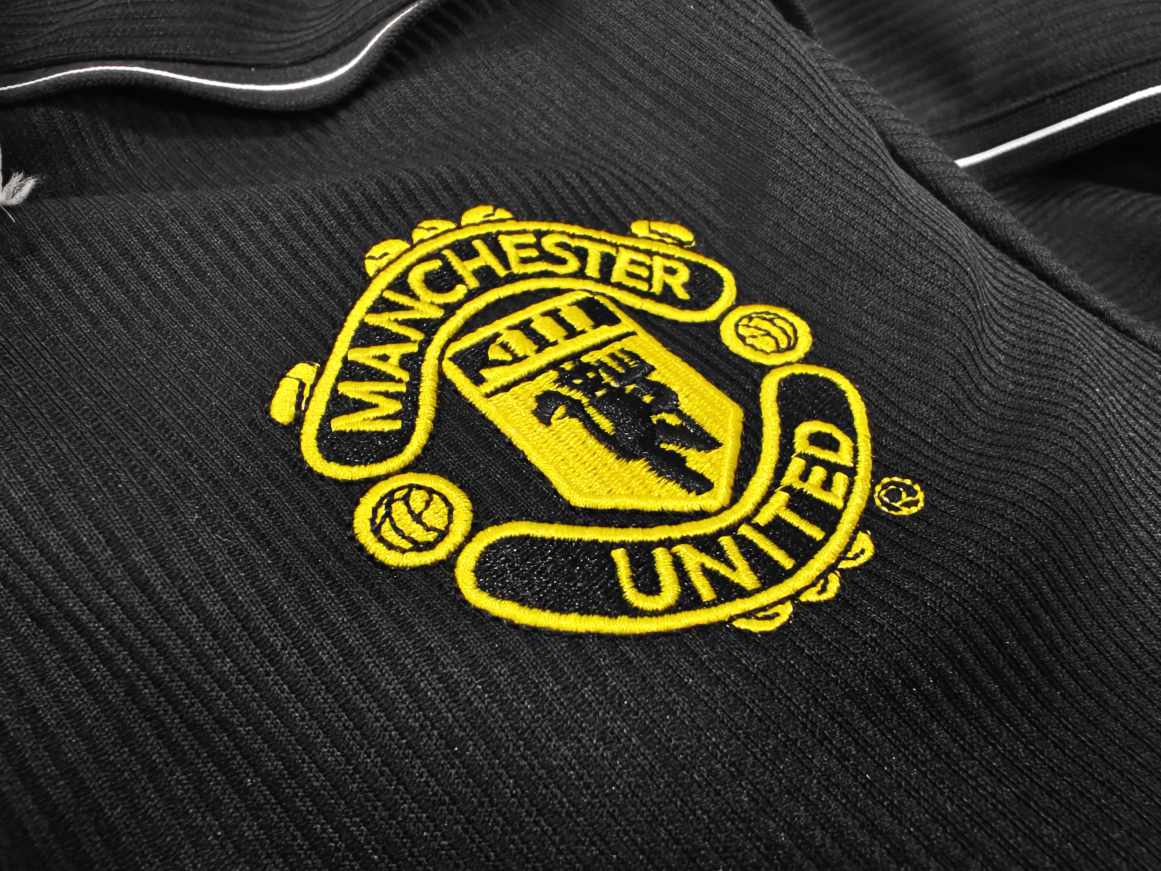 Manchester United Home Retro Jersey 1998/99 Black Version