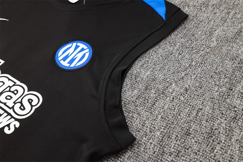 Inter Milan Training Jersey 24/25