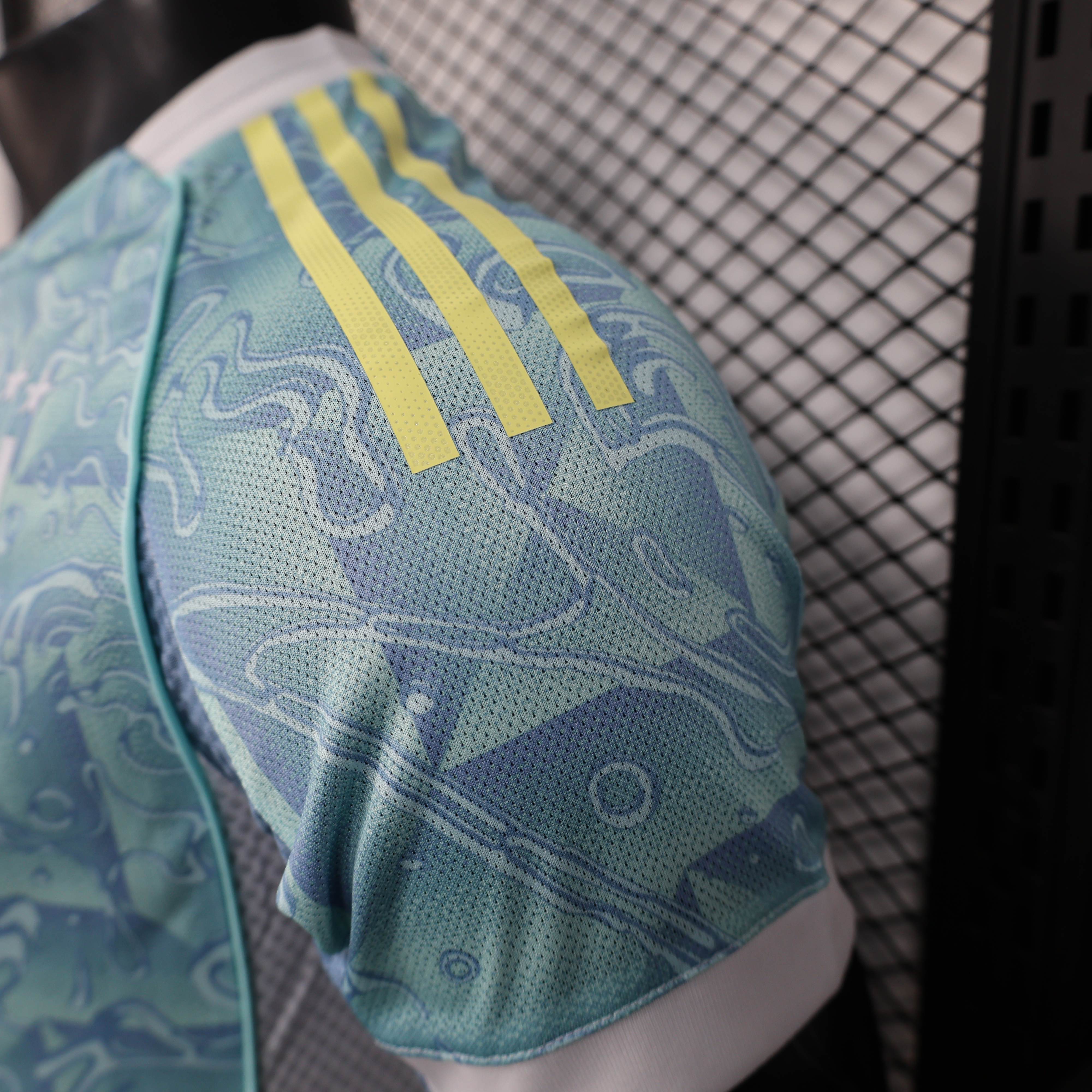 Juventus Away Jersey Football Shirt Player Version 25-26