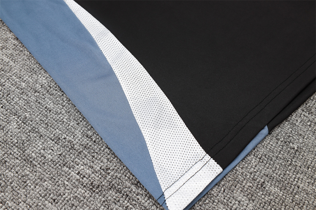 Manchester United Training Jersey 24/25