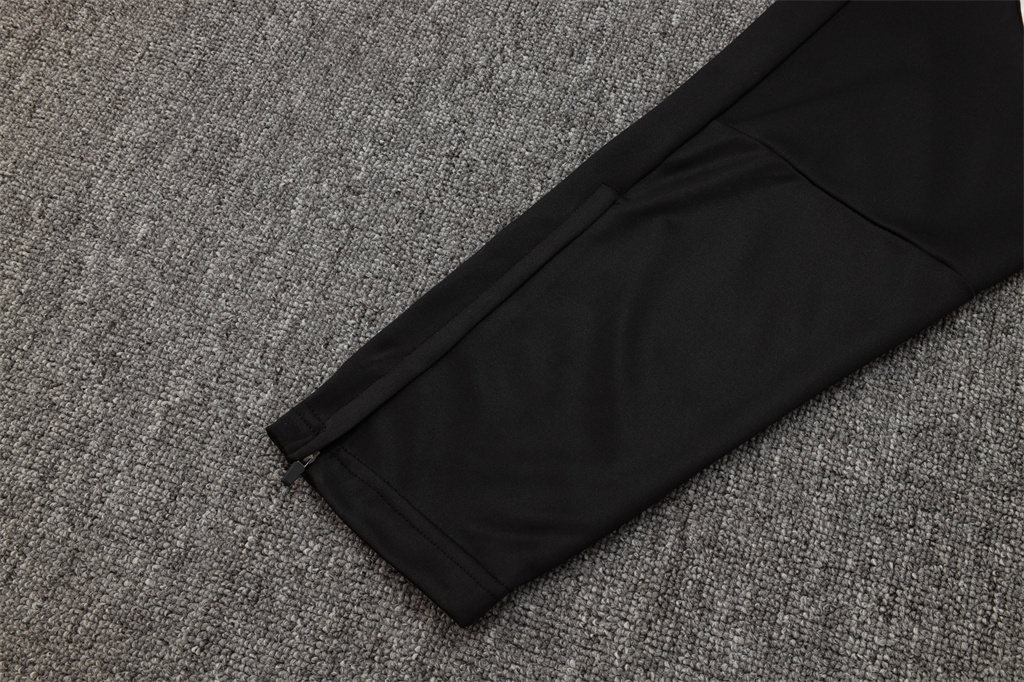 Liverpool Training Jersey Suit 25/26