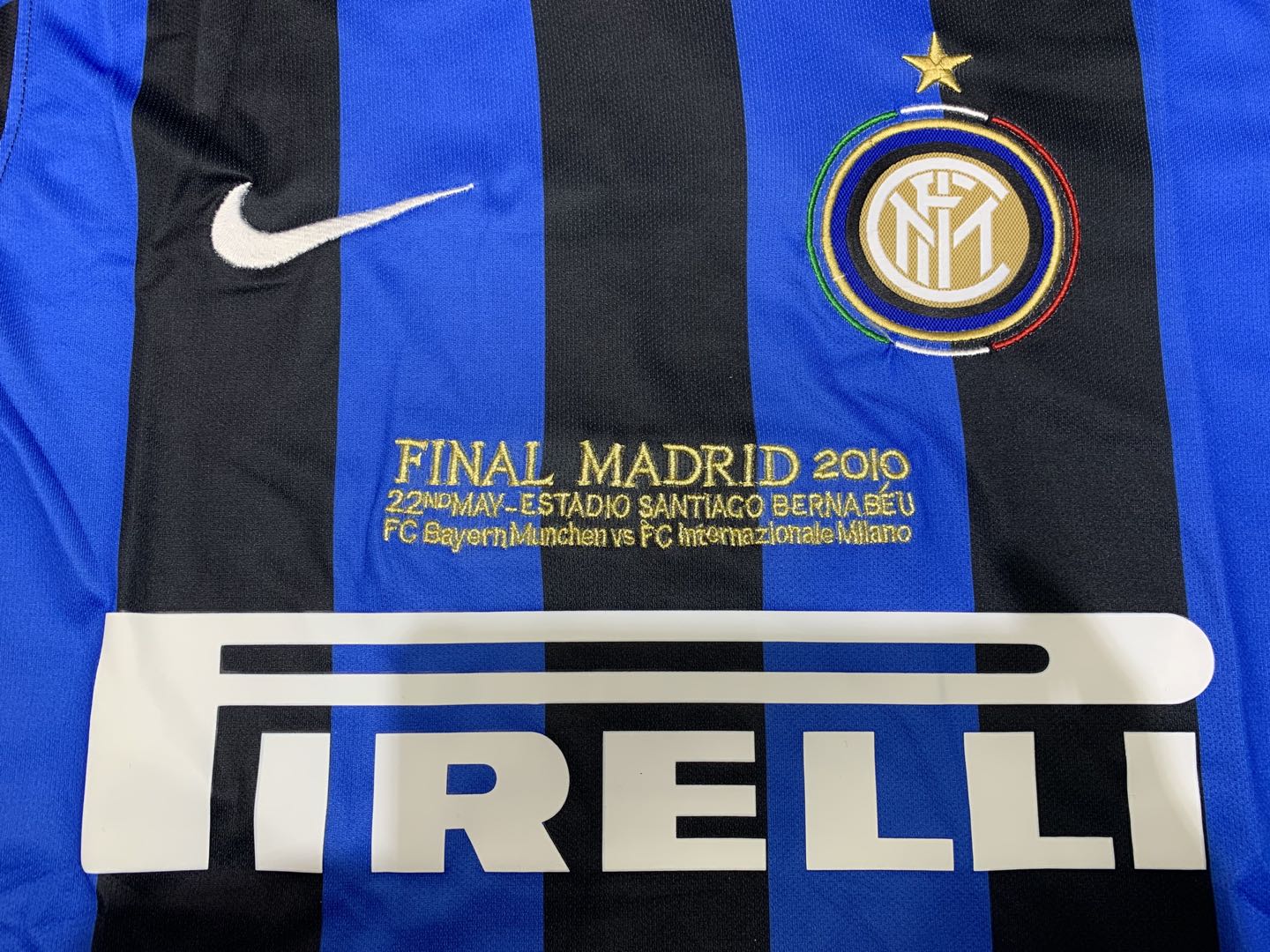 Inter Milan Home Long Sleeve Retro Jersey 2009/10