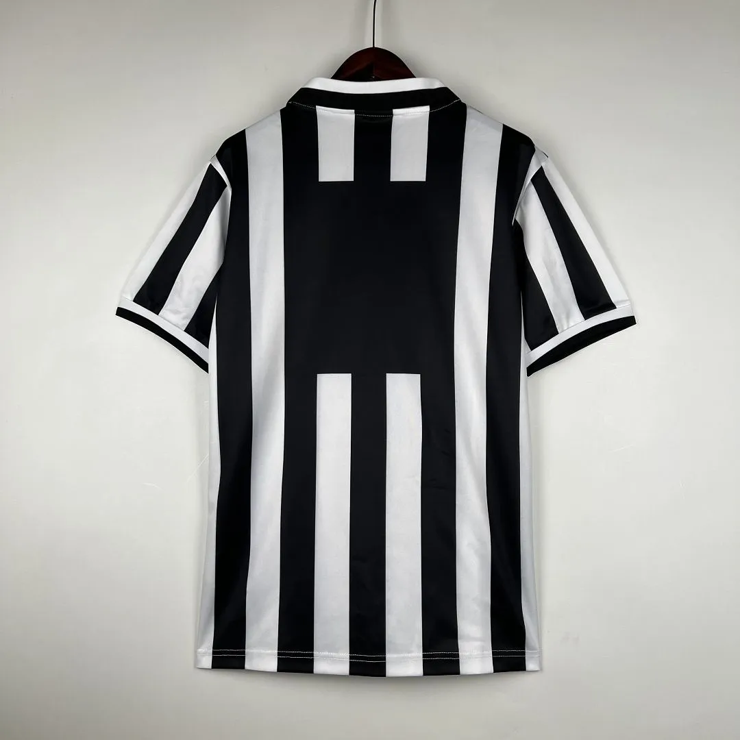 1996-97  Juventus Retro Jersey Home