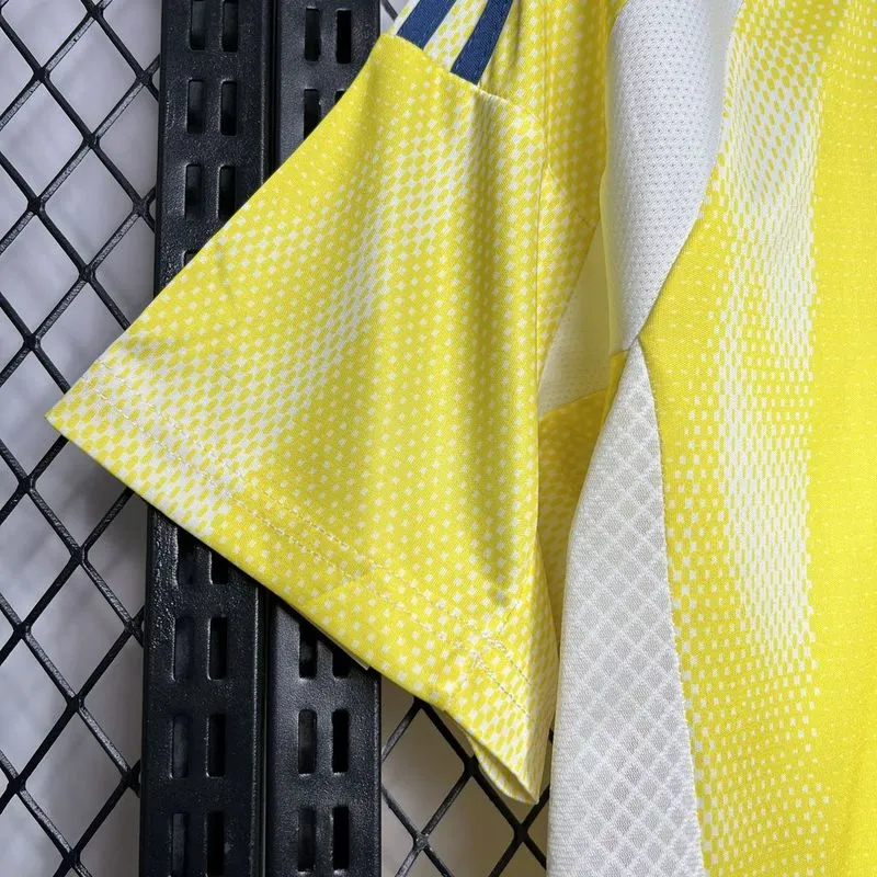 Juventus Away Kit(Jersey+Shorts) 2024-25