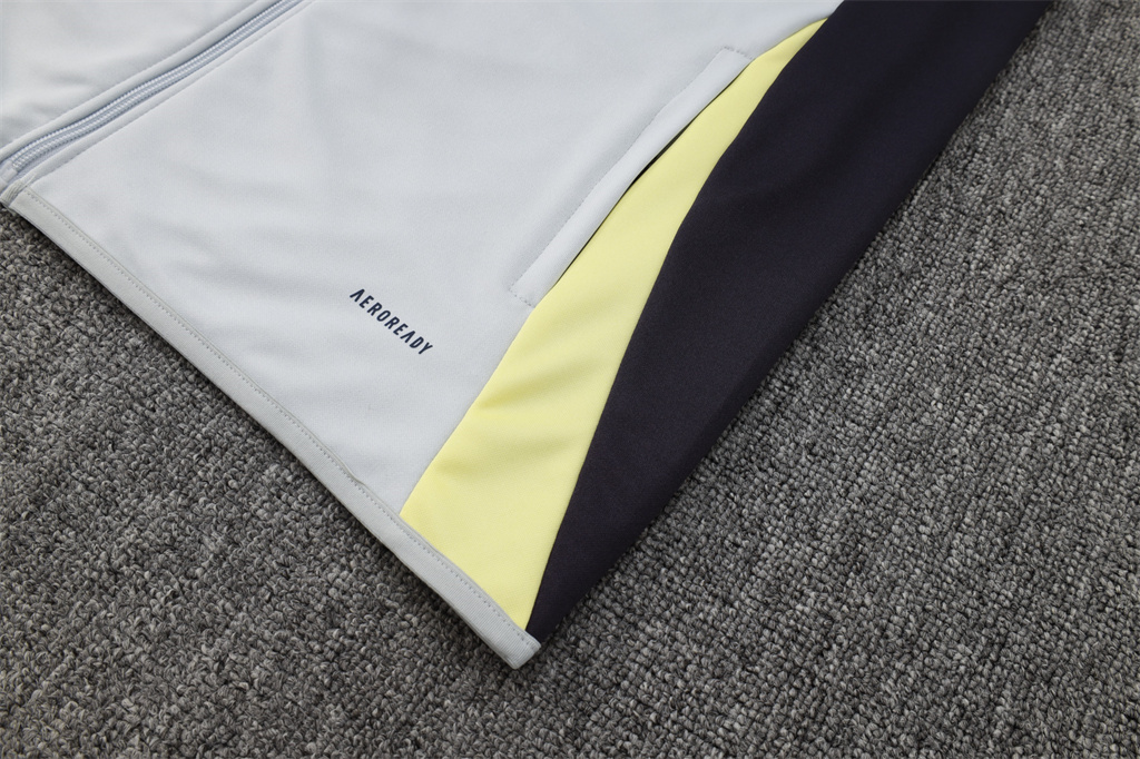 Juventus Training Jacket 24/25