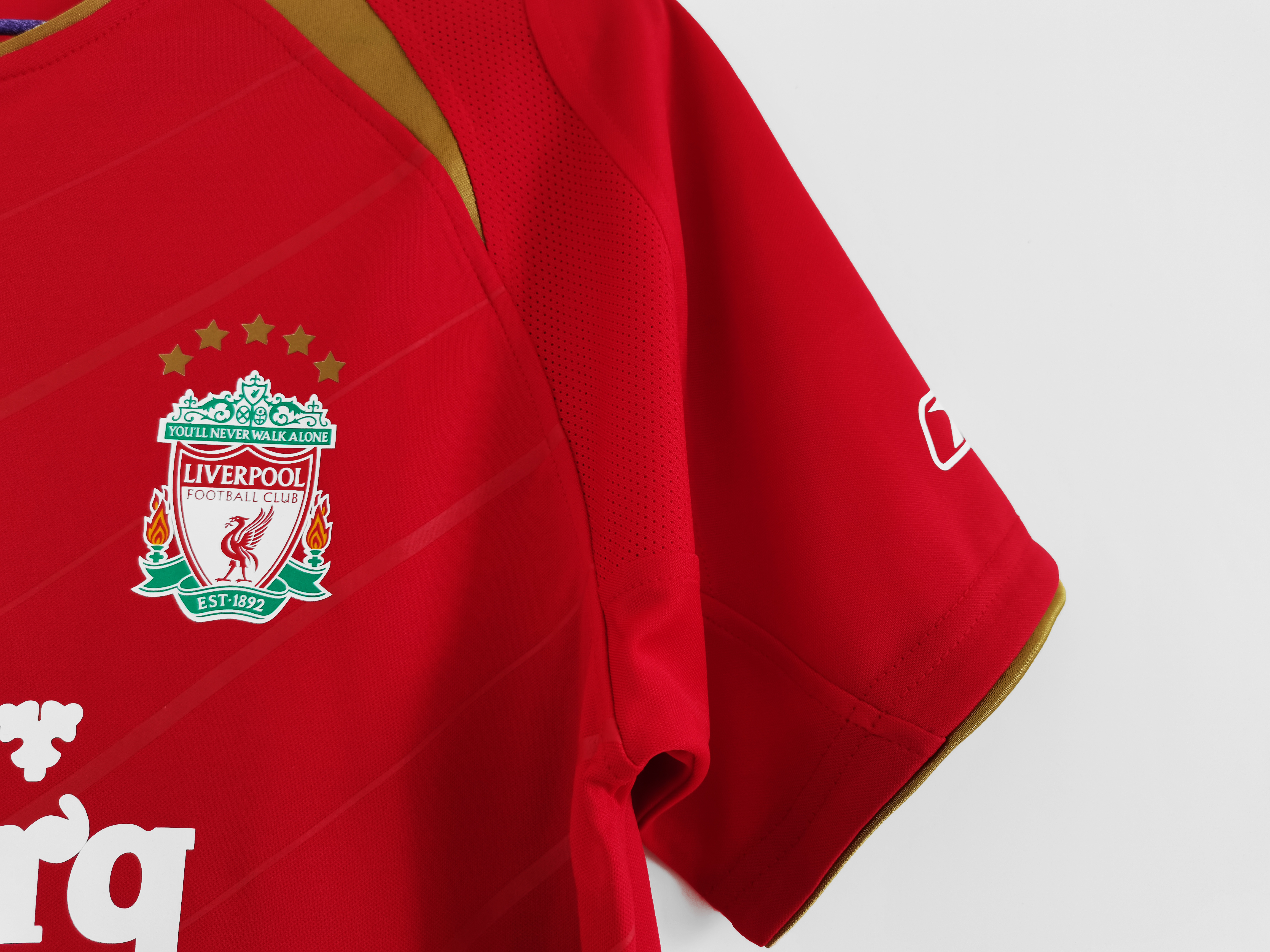 Liverpool Home Retro Jersey 05/06