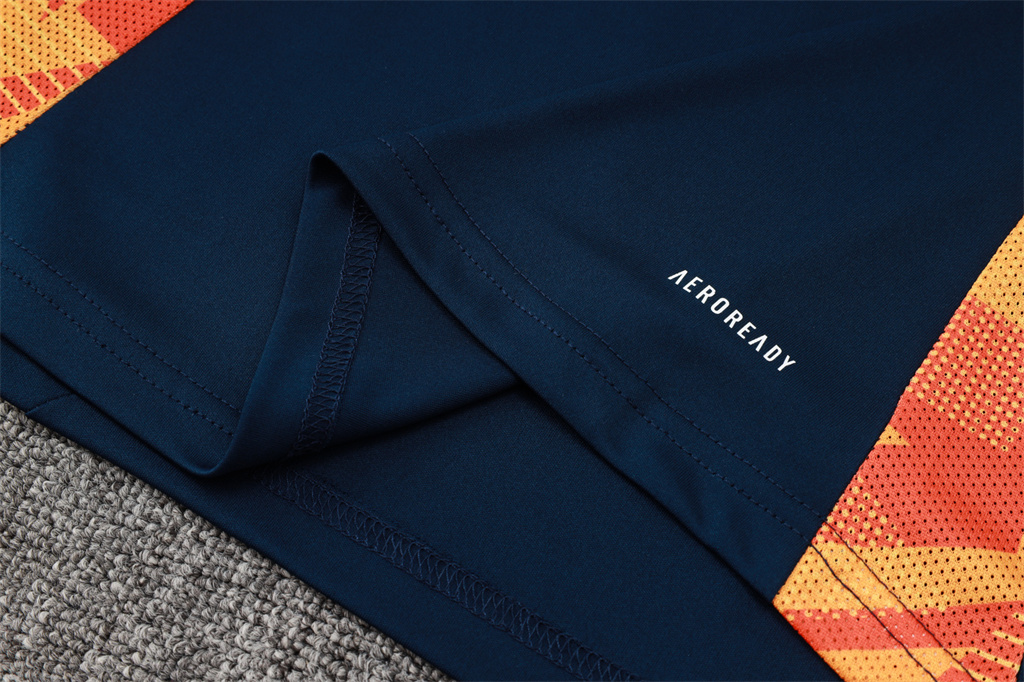 Juventus Training Short Sleeve Suit 24/25