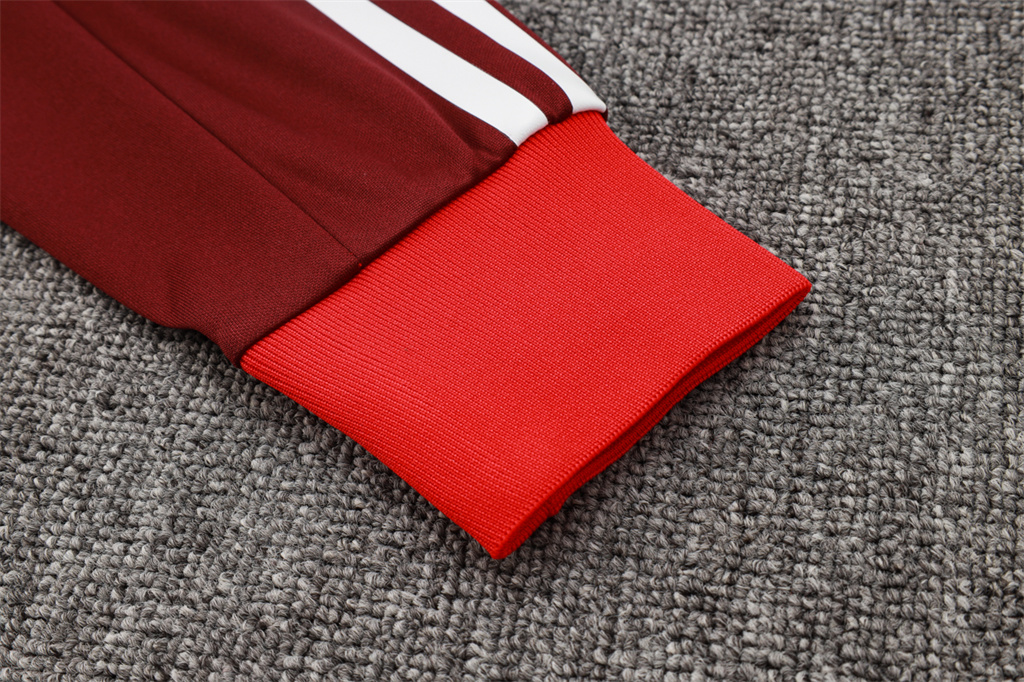 Internacional Training Jacket 24/25