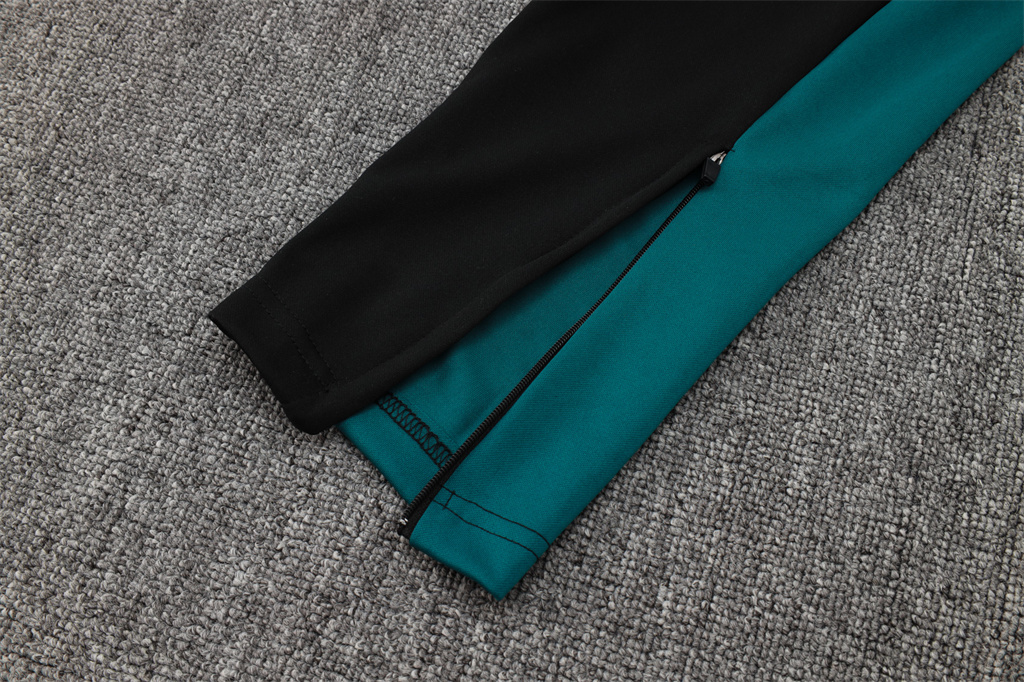 Manchester United Training Pants 24/25