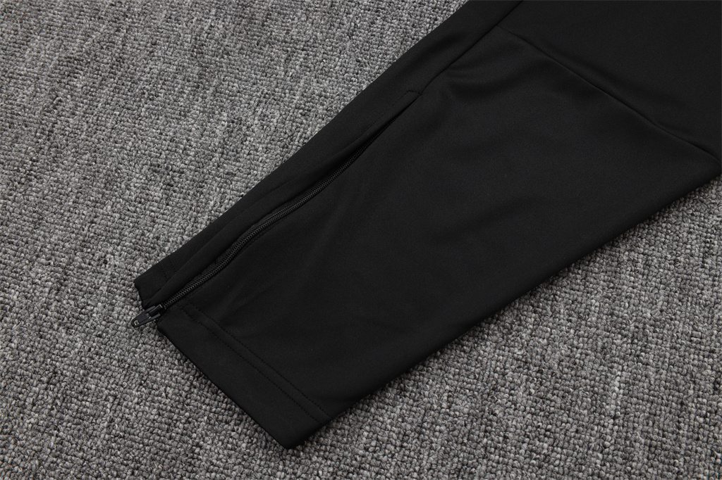 Manchester United Training Pants 25/26