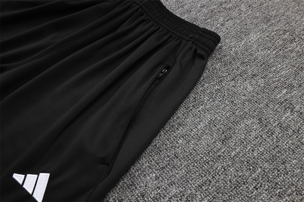 Manchester United Training Pants 25/26