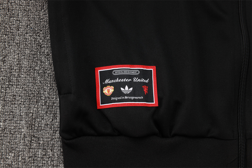 Manchester United Training Jacket 25/26