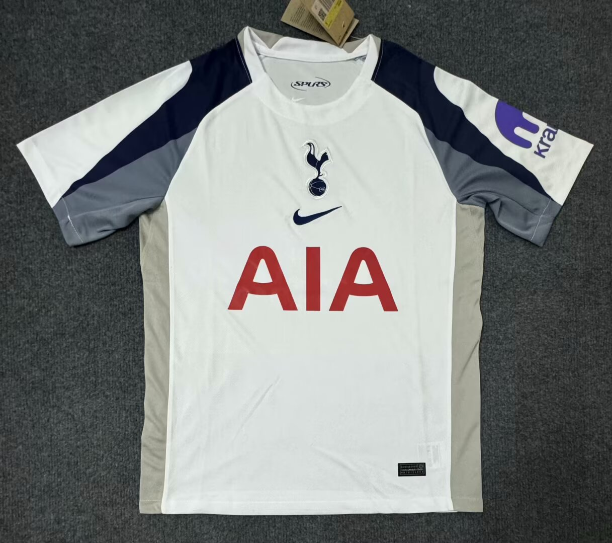 Tottenham Hotspur Winners Home Man Jersey 25/26