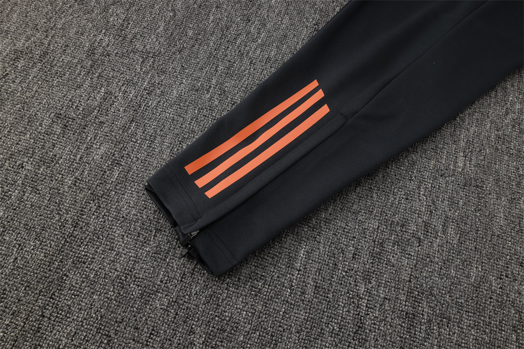 SL Benfica Training Pants 24/25