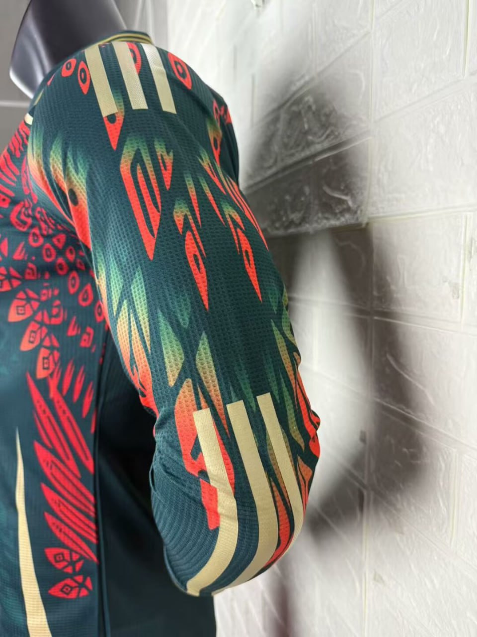 Mexico Gold Man Long Sleeve Player Version Jersey 25/26 Red Green