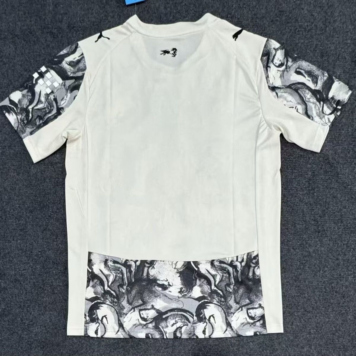 2025-26 Man City Special Edition Fans Soccer Jersey (马 年)