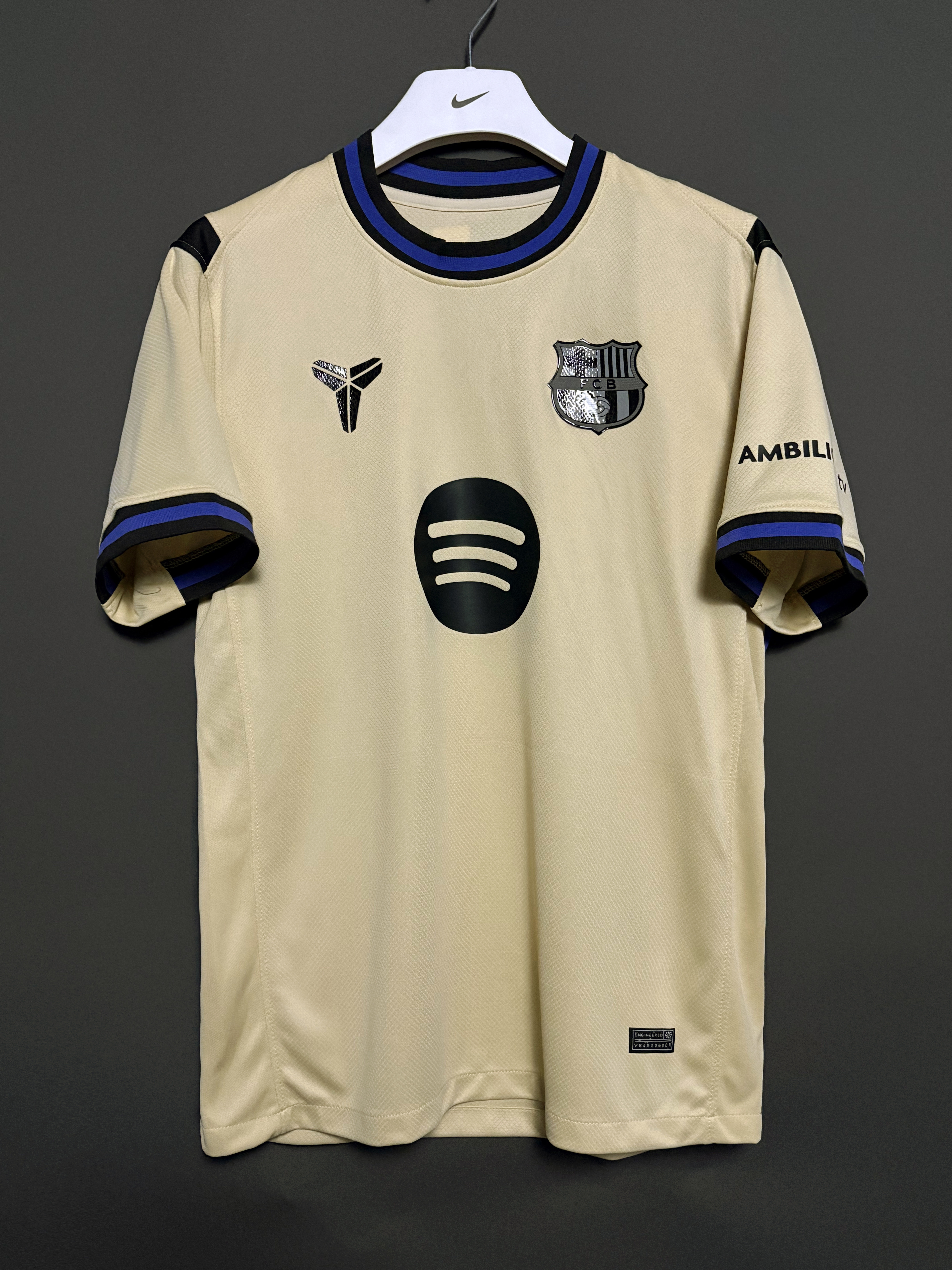 Barcelona Away football Jersey 2025-26  Fan version