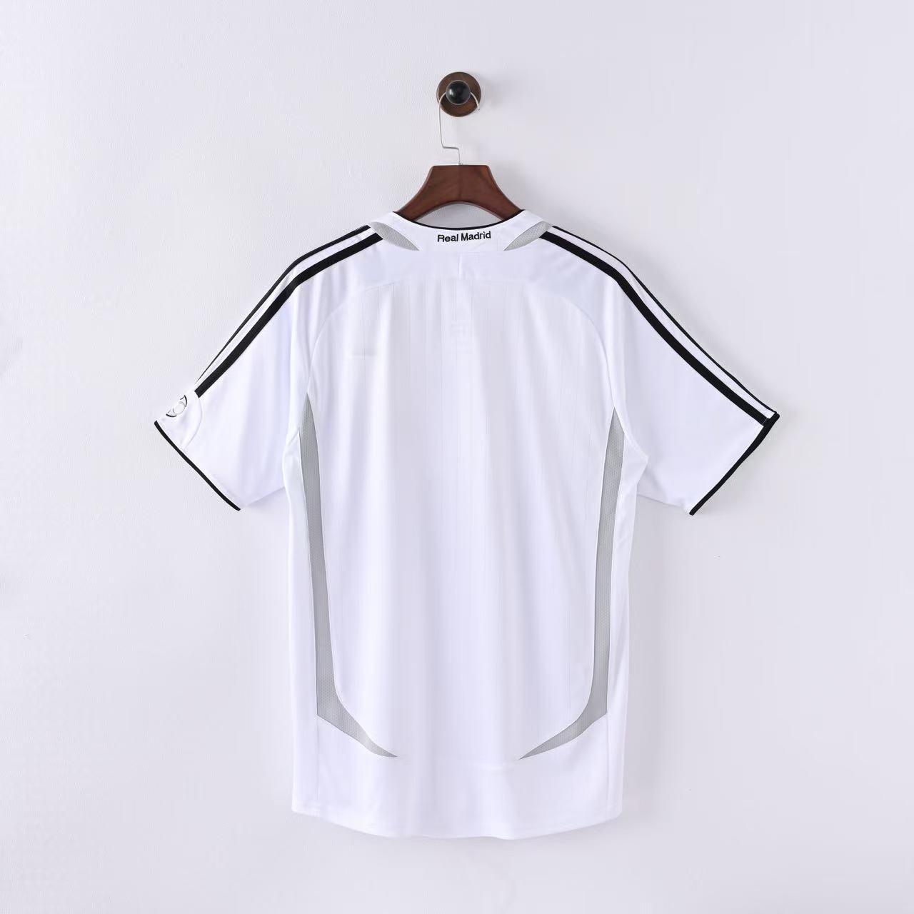 Real Madrid Home Retro Jersey 2006/07